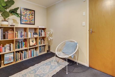 Photo of property in 15 Robbies Road, Shelly Park, Auckland, 2014