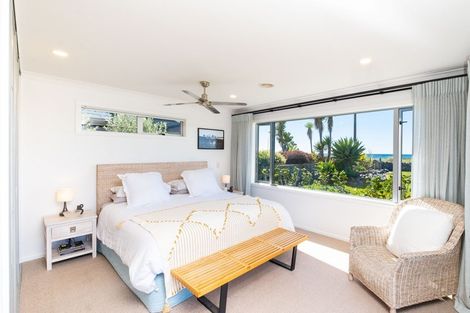 Photo of property in 60 Le Quesne Road, Bay View, Napier, 4104