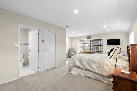 Photo of property in 137 Taylor Street, Cambridge, 3434