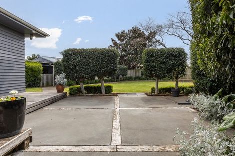 Photo of property in 72 Te Aute Road, Havelock North, 4130