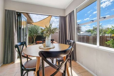 Photo of property in 4 Thackeray Place, Owhata, Rotorua, 3010