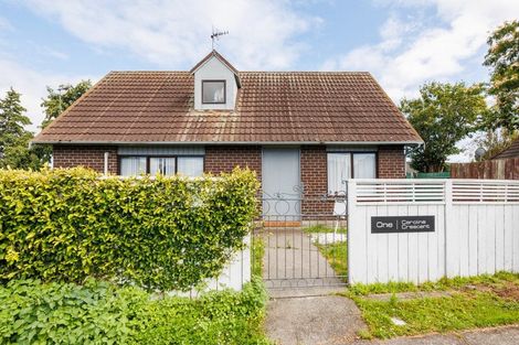 Photo of property in 3 Caroline Crescent, Highbury, Palmerston North, 4412