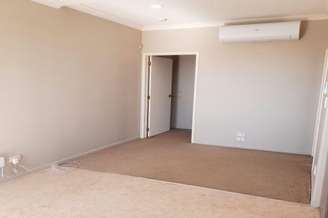 Photo of property in 2a Castleton Drive, Howick, Auckland, 2014