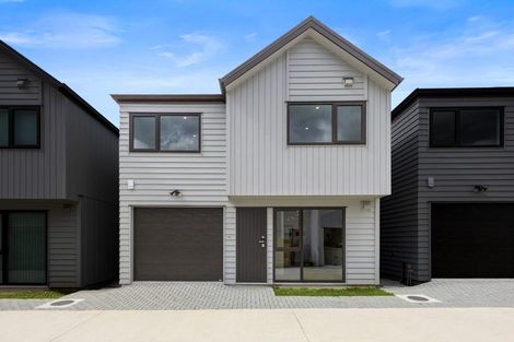 Photo of property in 58c Fitzherbert Avenue, West Harbour, Auckland, 0618