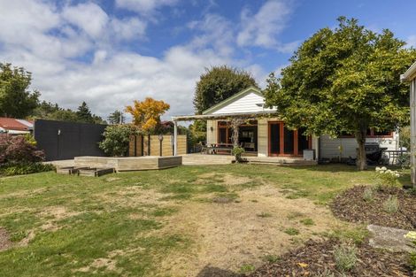 Photo of property in 8 Tawa Street, Inglewood, 4330
