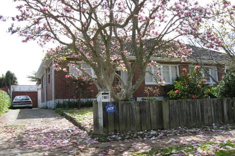 Photo of property in 271 Riverside Drive, Waterloo, Lower Hutt, 5011
