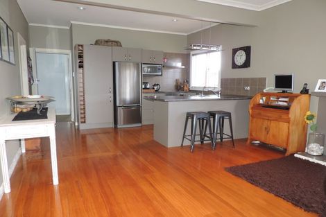 Photo of property in 25 Burwood Road, Matamata, 3400