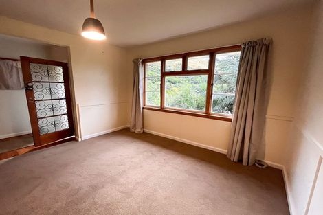 Photo of property in 18 Bridle Path Road, Heathcote Valley, Christchurch, 8022