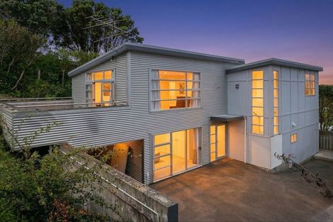 Photo of property in 9 Rhine Street, Island Bay, Wellington, 6023