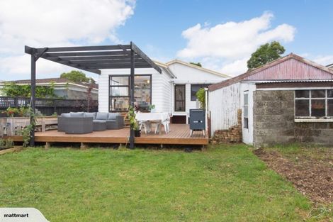 Photo of property in 253 Meola Road, Point Chevalier, Auckland, 1022