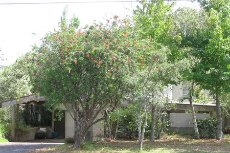 Photo of property in 31 Dakota Avenue, Beach Haven, Auckland, 0626