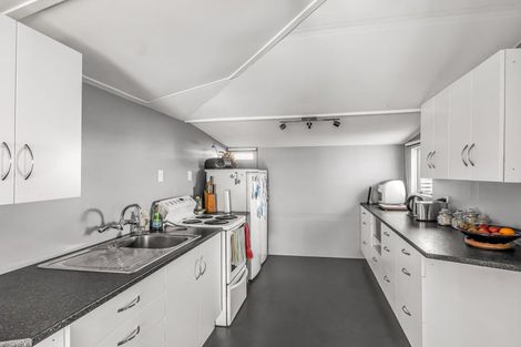 Photo of property in 18 Shelswell Street, Westport, 7825