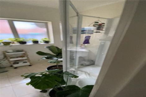 Photo of property in 12 Malin Place, Pinehill, Auckland, 0632