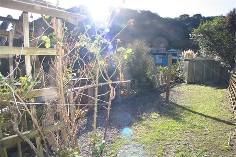 Photo of property in 5a Arthur Crescent, Waikawa, Picton, 7220