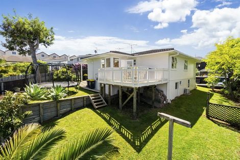 Photo of property in 1/63 Gladstone Road, Northcote, Auckland, 0627