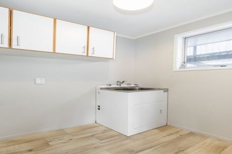 Photo of property in 32 Burundi Avenue, Clendon Park, Auckland, 2103