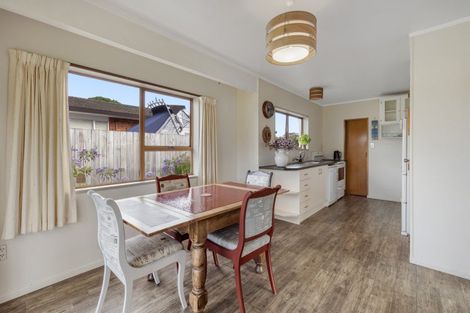 Photo of property in 27 Hookey Drive, Te Puke, 3119