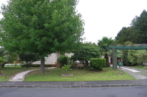 Photo of property in 48 Evelyn Place, Hillcrest, Auckland, 0627