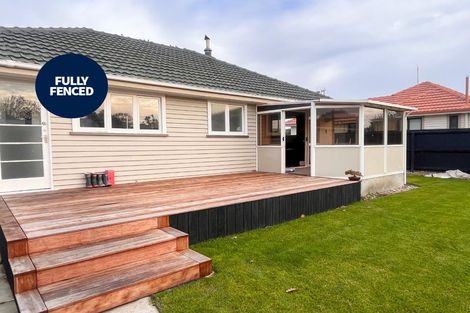 Photo of property in 61 Coopers Road, Dallington, Christchurch, 8061