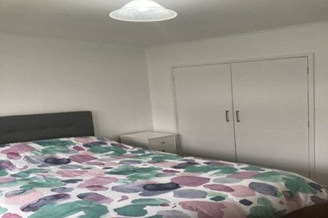 Photo of property in 3 Thurleigh Grove, Karori, Wellington, 6012