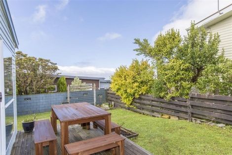 Photo of property in 3b Oakleigh Street, Maungaraki, Lower Hutt, 5010