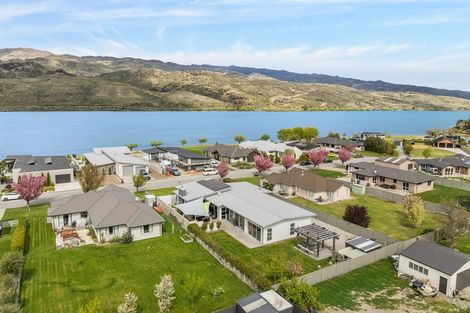 Photo of property in 15 De Bettencor Place, Mount Pisa, Cromwell, 9383