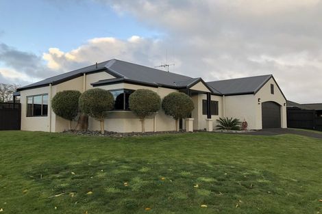 Photo of property in 4 Drumfearn Place, Rototuna, Hamilton, 3210