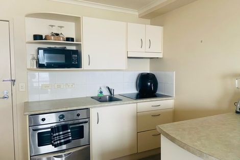 Photo of property in The Rennaissance, 8c/18 Ronwood Avenue, Manukau, Auckland, 2104