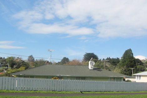 Photo of property in 41 Glenpark Avenue, Frankleigh Park, New Plymouth, 4310