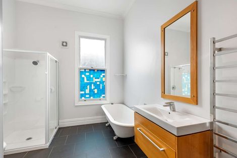 Photo of property in 11 Hurworth Place, College Estate, Whanganui, 4500