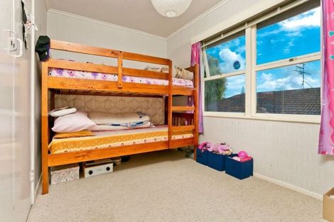 Photo of property in 1/178 Archers Road, Glenfield, Auckland, 0629