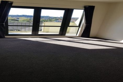 Photo of property in 1/3 Orwell Road, Greenhithe, Auckland, 0632