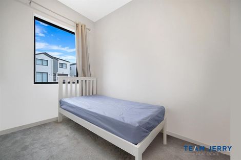 Photo of property in 35 Tumu Road, Papakura, 2110