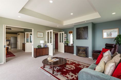 Photo of property in 4 Avery Place, Redcliffs, Christchurch, 8081