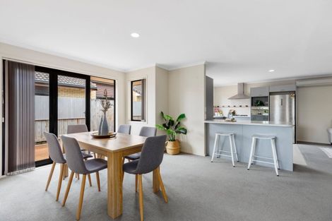 Photo of property in 35 Golden Sands Drive, Papamoa Beach, Papamoa, 3118