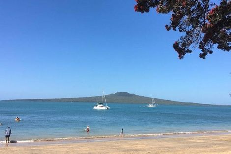 Photo of property in 1a Corrella Road, Belmont, Auckland, 0622