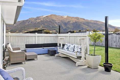 Photo of property in 12 Sentinel Drive, Lake Hawea, 9382