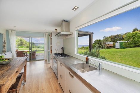 Photo of property in 556 Boat Harbour Road, Whenuakite, Whitianga, 3591