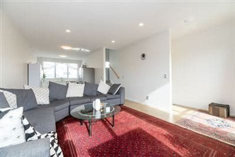 Photo of property in 42 Bloom Crescent, Sunnyvale, Auckland, 0612