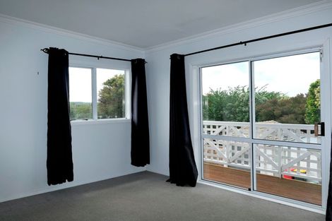 Photo of property in 166 Queen Street West, Levin, 5510