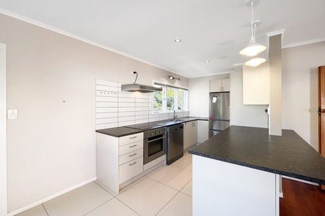 Photo of property in 1/77 Stanley Road, Glenfield, Auckland, 0629