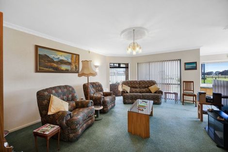 Photo of property in 3 Saddle Row, Welbourn, New Plymouth, 4310