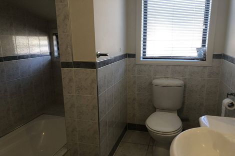 Photo of property in 34 Sea Spray Drive, Bucklands Beach, Auckland, 2012