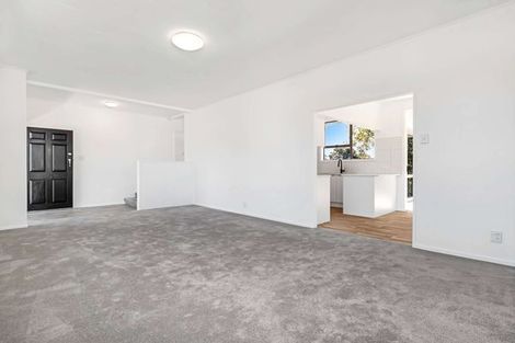 Photo of property in 24 Leaver Place, Weymouth, Auckland, 2103