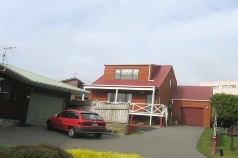 Photo of property in 11a Otamarau Grove, Maungaraki, Lower Hutt, 5010