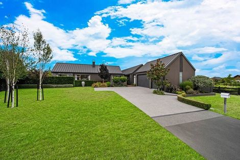 Photo of property in 2 Silver Peaks Drive, West Melton, 7618