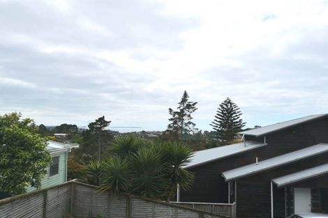 Photo of property in 2/543 East Coast Road, Browns Bay, Auckland, 0630
