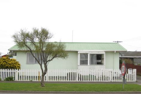 Photo of property in 1/10 Ropiha Street, Fitzroy, New Plymouth, 4312