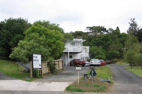 Photo of property in 35 Sequoia Place, Sunnynook, Auckland, 0620