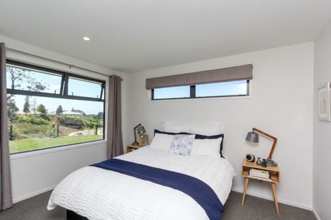 Photo of property in 2 Western Rise, Hurworth, New Plymouth, 4310